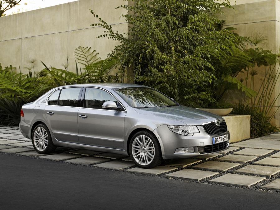  Skoda Superb 2008 года  (фото 33 из 131)